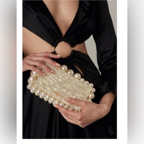 Cult Gaia Eos Box Clutch in Cream and Gold - Picture 3 of 13